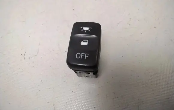 Honda Odyssey Other switches/knobs/shifts 1M17774