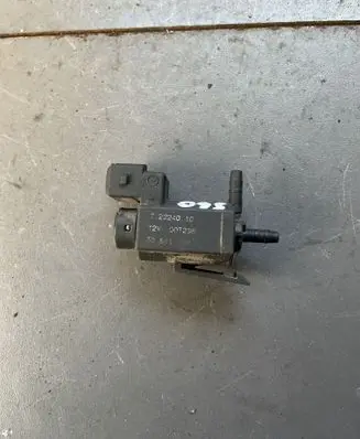 Volvo S60 Turbo solenoid valve 72224010 00T298