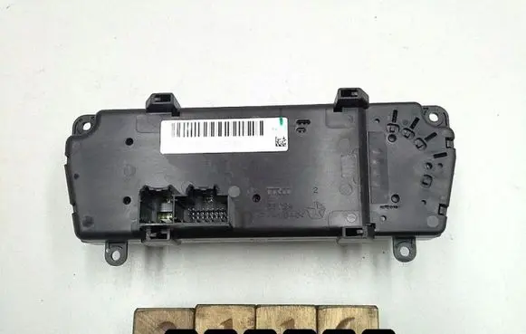 Chrysler Sebring (JS) Climate control unit P55111815AE
