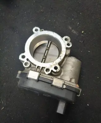 Audi A1 Throttle body valve 04E133062T V29073596 275016329