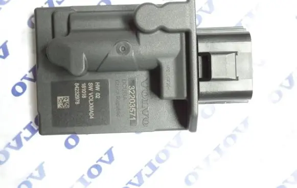 Volvo S90, V90 Fuel injection pump control unit/module 32203571