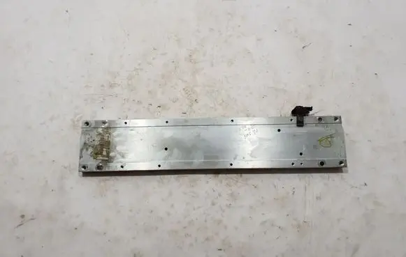 Peugeot 208 Engine mounting bracket 9826322080