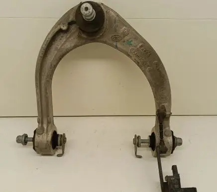 Land Rover Discovery 5 Front upper control arm/wishbone JPLA3084GB