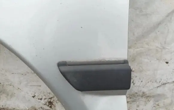 Mitsubishi Space Star Fender trim (molding)
