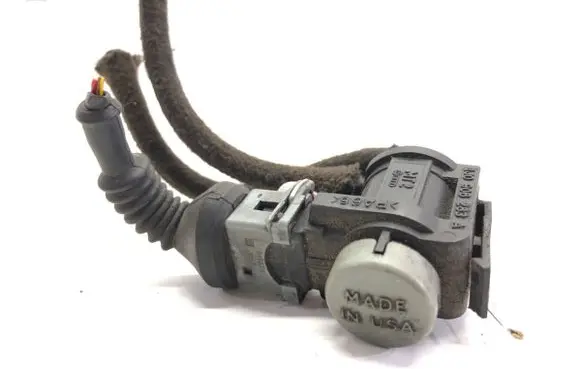 Audi A4 S4 B6 8E 8H Fuel pressure regulator 1J0906283A