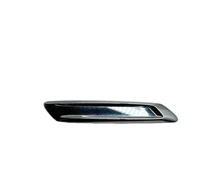 Fender trim (molding)