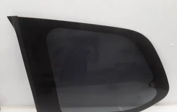 KIA Carnival Rear side window 43R000383 DOT748AS2M42