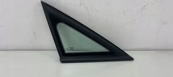 Seat Altea Front triangle window/glass 5P0845412
