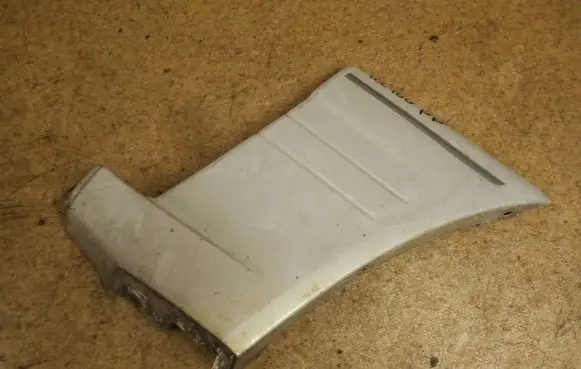 Toyota Land Cruiser (J100) Front arch trim 