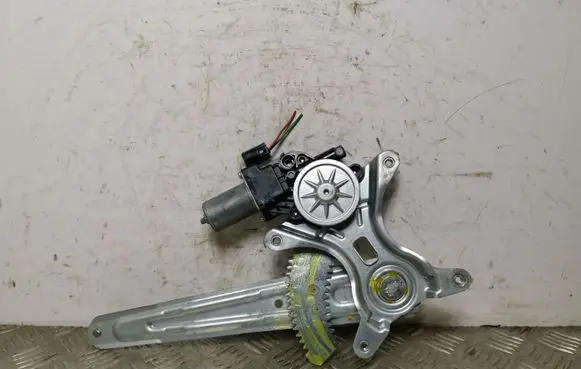 Suzuki SX4 S-Cross Rear door window regulator with motor