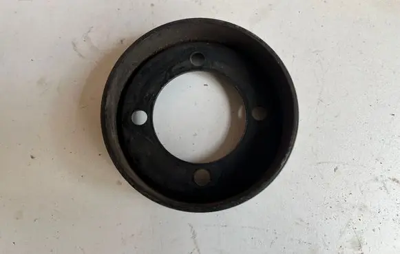 Ford Focus Water pump pulley 98FF8509BA