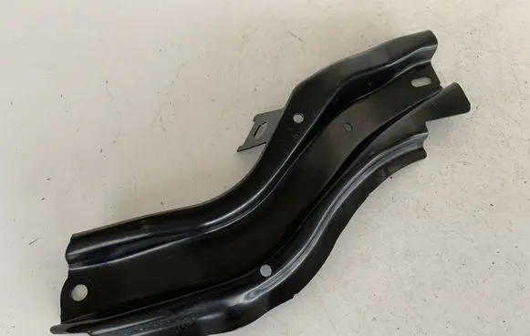 Audi Q5 SQ5 Radiator mount bracket 80A805528