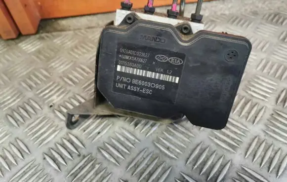 KIA Optima ABS Pump 589202T790