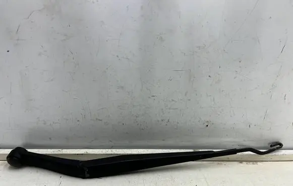 Hyundai Grandeur Front wiper blade arm