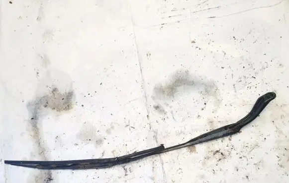 Honda Civic Front wiper blade arm