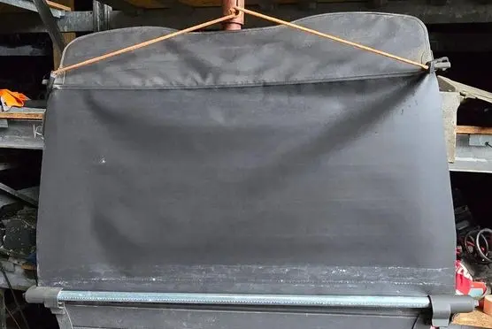 Ford Focus Parcel shelf load cover brak
