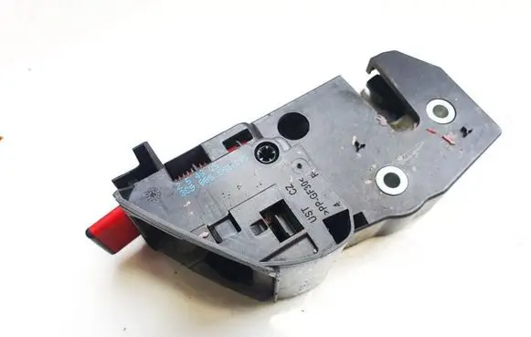 Volkswagen PASSAT B6 Seat back rest lock catch 3c9885682