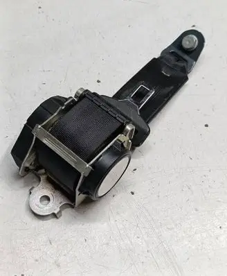 Rear seatbelt