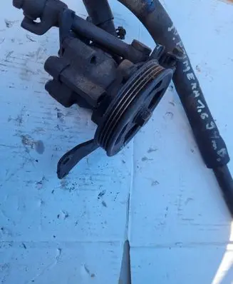 Nissan Primera Power steering pump