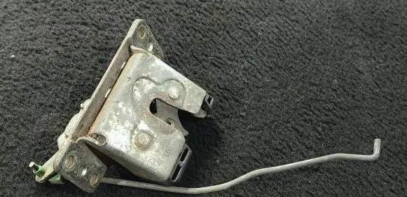Opel Astra G Loading door lock 