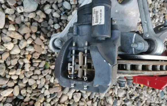 Aston Martin DB11 Rear brake caliper