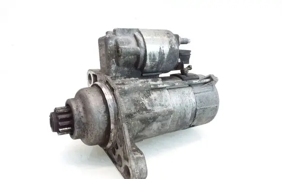 Volkswagen Golf VI Starter motor 02Z911024K