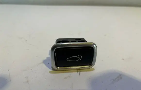 KIA Stinger Tailgate/boot open switch button 120026792 96740J5100 1709200056