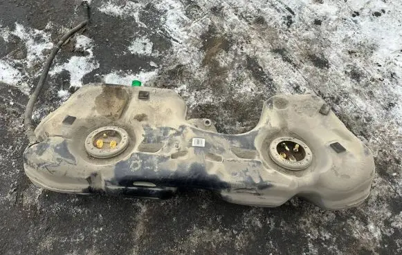 BMW 3 E90 E91 Fuel tank 7188596 E9XF84