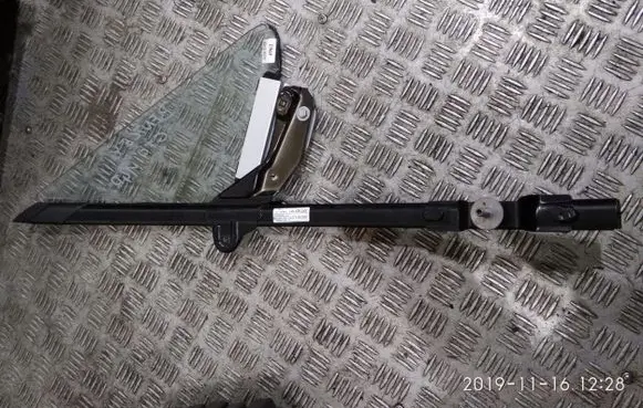 Porsche Cayenne (92A) Sliding door window/glass 3W7837411