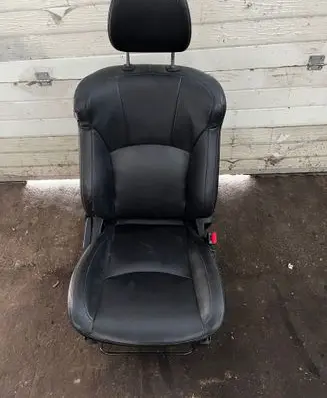 Citroen C-Crosser Front passenger seat 