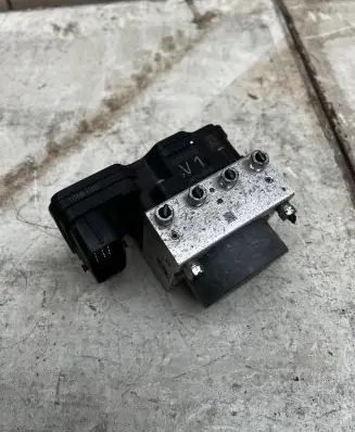 Toyota C-HR I ABS Pump 11304041030 4451047070