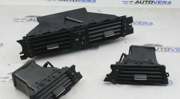 BMW 3 E92 E93 Dash center air vent grill 9148264