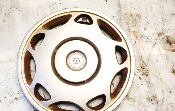 BMW 3 E36 R15 wheel hub/cap/trim 36131180104