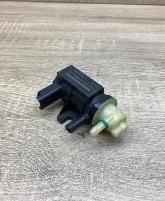 Peugeot 308 Turbo solenoid valve 9677363880