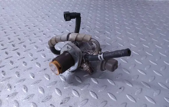 Lexus GS 300 350 430 450H Fuel injection high pressure pump 2310039617
