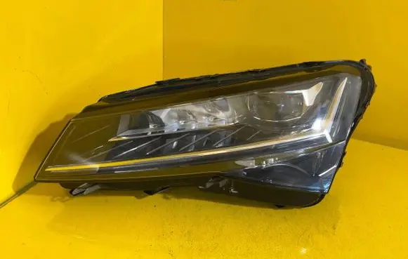 Skoda Superb B8 (3V) Headlight/headlamp 3V1941015D