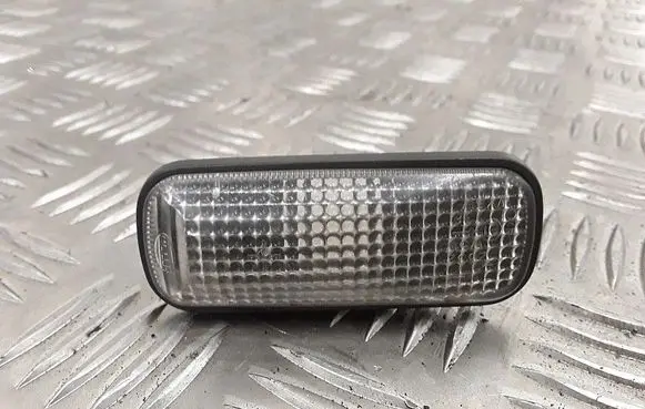 Honda Civic Front fender indicator light 0152632