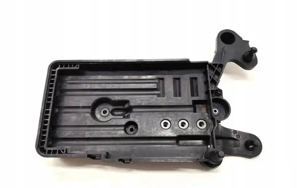 Volkswagen Golf VII Battery tray 5Q0915321G
