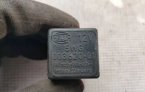 Audi A4 S4 B5 8D Other relay 431955531