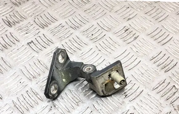 Volkswagen Jetta V Front door upper hinge 