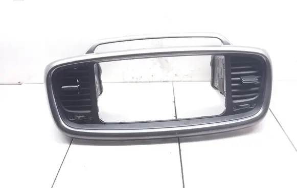 KIA Sorento Dash center air vent grill 97420C5000 97410C5000