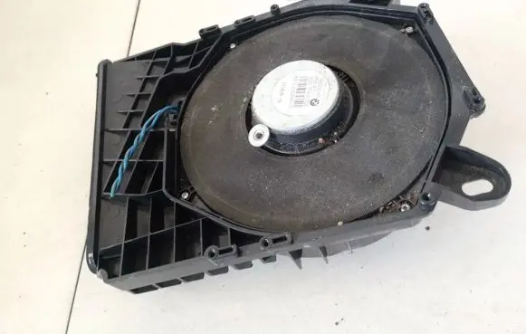 BMW 1 E81 E87 Subwoofer speaker 6513914398601 6513-9143986-01