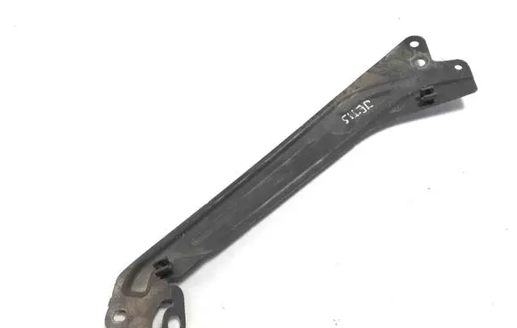 Headlight/headlamp mounting bracket