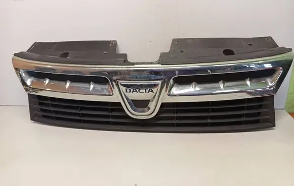 Dacia Duster Front bumper upper radiator grill 