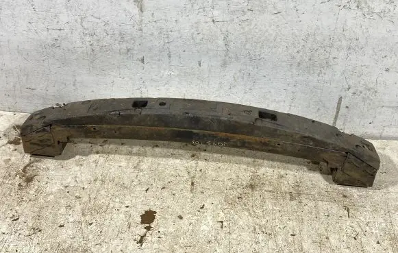 Chrysler Voyager Front bumper cross member 5305625