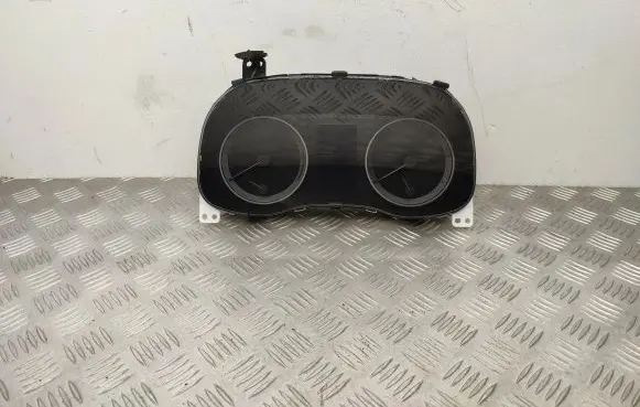 Hyundai Tucson TL Speedometer (instrument cluster) 94013D7710