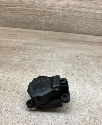 Peugeot 407 Air flap motor/actuator 4PUH19E616BC