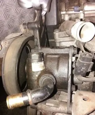 Volvo S40, V40 Power steering pump 9125202 26041458VE