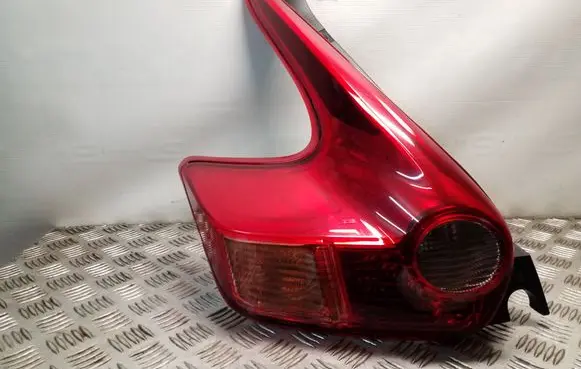 Nissan Juke I F15 Rear/tail lights