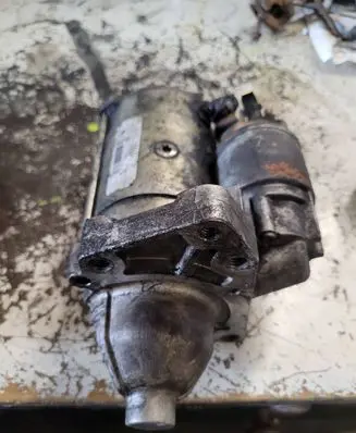 Renault Laguna III Starter motor 8200579570